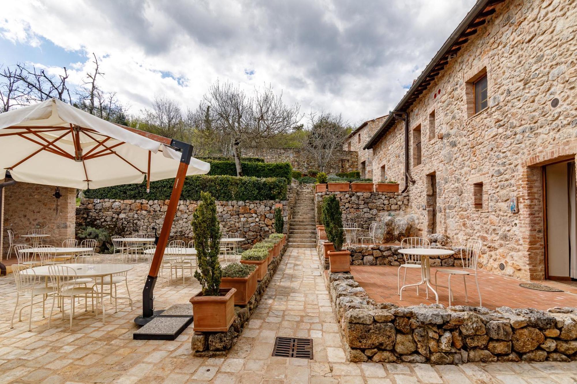 Relais La Costa Historical Residence Monteriggioni Exterior foto